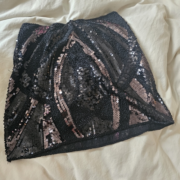 Black Sequin Pencil Mini Skirt - Picture 1 of 5